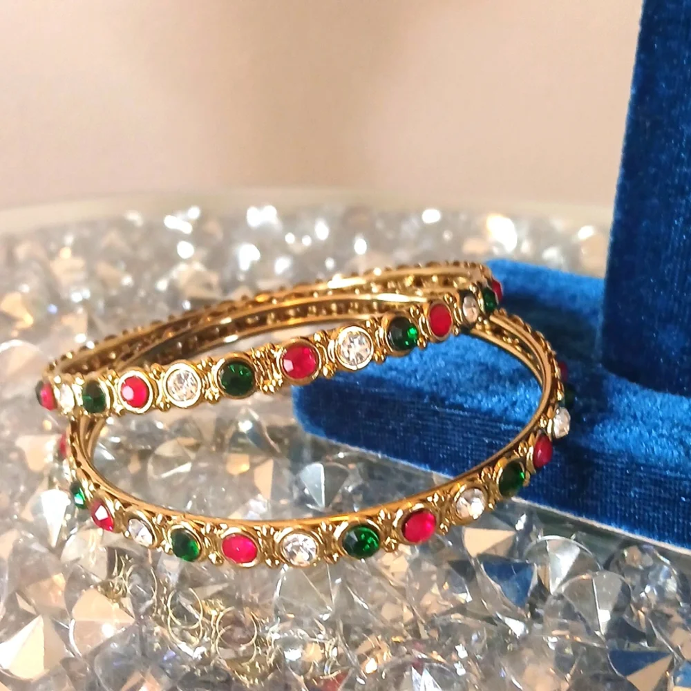 NWOT Elegant Gold Multi-Color Stone Bangle Bracelet Set